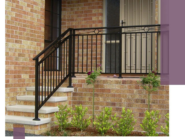 Уличные перила из металла под ключ в Воркуте