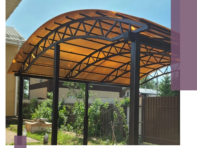 Изготовление навесов под ключ в Воркуте из качественных материалов